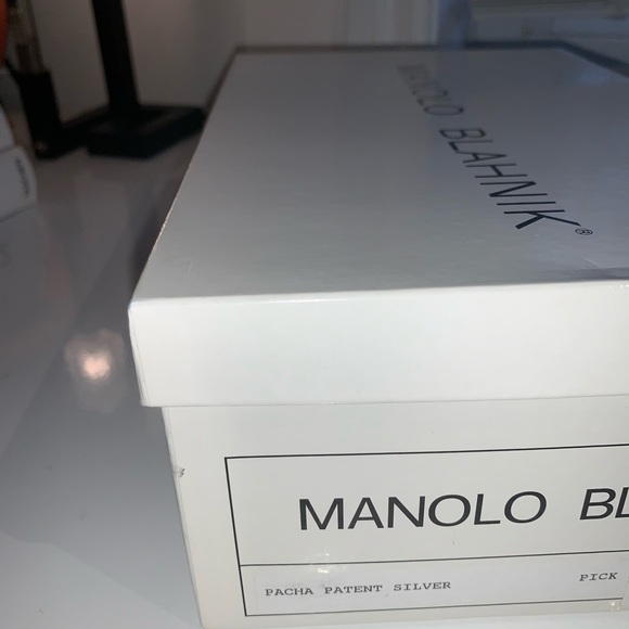 Auth MANOLO BLAHNIK silver and clear PVC pumps - Picture 16 of 16